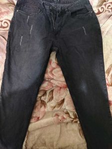 Stylish Ripped Denim Jeans