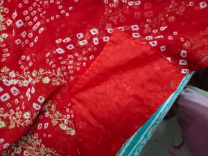 red chunari wid green blouse