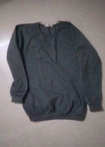 Comfortable Gray Sweatshirt