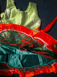 Adorable Green &amp; Red Party Dress(6layers )