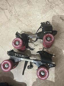 Yonker Roller Skates with cosco gear n bag