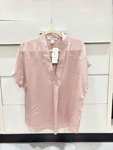 Elegant Pink V-Neck Top