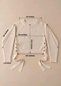 CREAM LACE-UP SIDE CROPPED KNIT SWEATER
