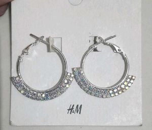 ⬇️⬇️H&M Hoop Earrings with Sparkle