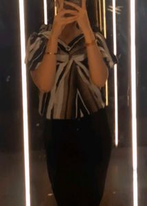 Chic Striped V-Neck Top