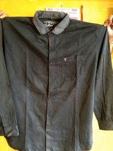 Classic Men's Black Button-Up Shirt