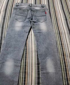 Stylish Light Wash Jeans