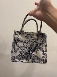 H&amp;M Beige Handbag