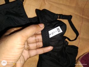 UNUSED LINGERIE BRA 🖤🩷