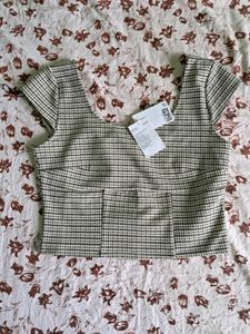 🎀Brand New H&amp;M Cap-Sleeved Top🎀
