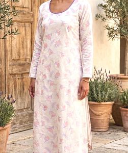 Beautiful Off White Kurti.