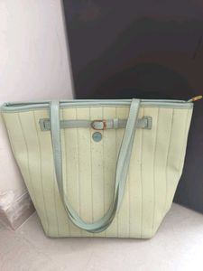 Light Green Textured Tote Bag