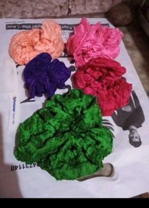Beautiful Crinkle scrunchies - Set of 5