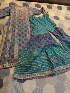 Blue sharara set with floral print