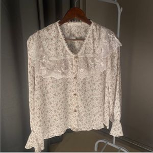 Floral Lace Blouse