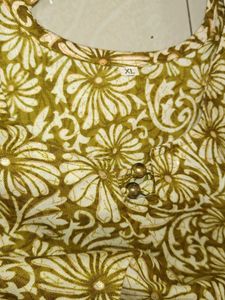 Beautiful Floral Print Kurta