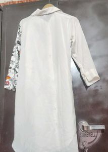 White Top Like Shirt Mickey Print For 36 Bust