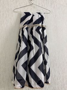 Striped sharara