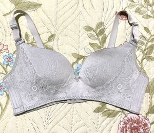 Comfortable Lace Trimmed Bra