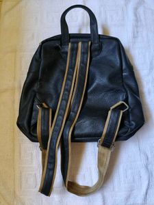 Esbeda Black Backpack