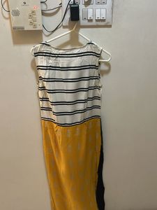Price drop ⬇️Stylish Sleeveless Kurta
