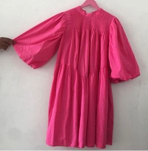 Puff Sleeves Dress 🎀🩷