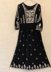 Elegant Black Embroidered Kurta Set