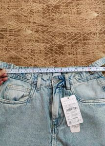 Jeans with Adjustable waist