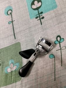 Eyelash Curler