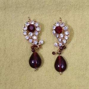 Elegant Red &amp; Crystal Paisley Earrings