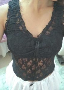 black lace top🕸️ (size -xs-s)