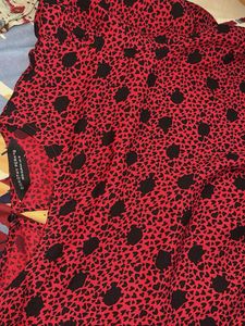 Chic Red &amp; Black Print Top