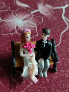 Miniature Couple Showpiece