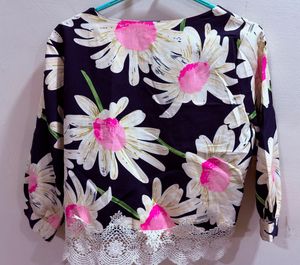 Daisy Print Top with Lace Trim
