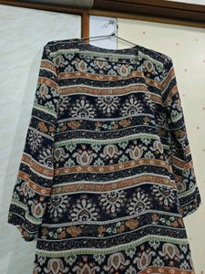 Stylish Printed Kurti 🎩