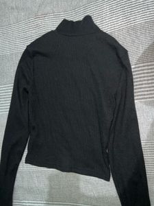 Black Zip-Up Mock Neck Long Sleeve Top