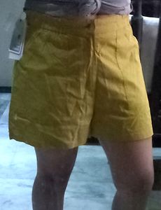 Dressberry Olive Solid Summer Shorts