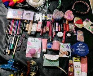 random 2 Product With Freebies