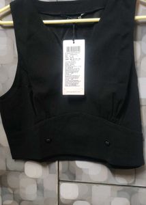 Chic Black Two-Piece Set gift hamper