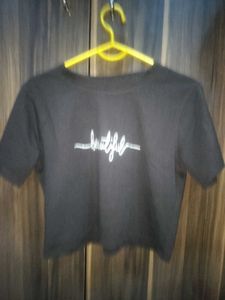 Stylish "Beautiful" Graphic T-Shirt