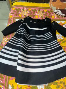 Chic Black &amp; White Striped Dress