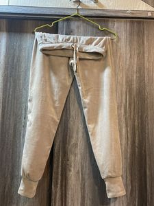 H&amp;M Beige Velvet trousers