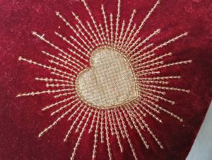 Charlotte tilbury velvet clutch 💕♥️