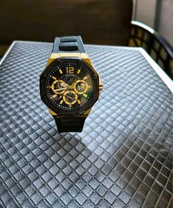 GUESS GW0263G1 Multifunction Men's Black and Gold