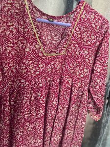 Elegant Black Kurta with Intricate Embroidery