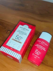 DOT &amp; KEY Strawberry Dew Tinted Sunscreen