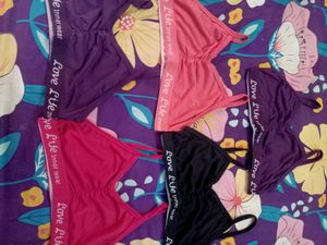 Set of 4 Women's Sports Bras