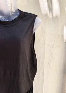 Sleek Black Workout Tank Top