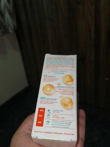 Himalaya Brightening Vitamin C Orange Face Serum