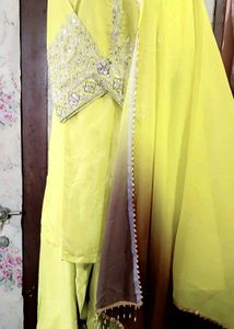 Embroidered Kurta dupatta and farshi shalvar